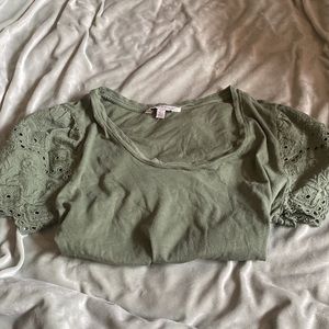 Lucky brand - small - green detailed sleeve top